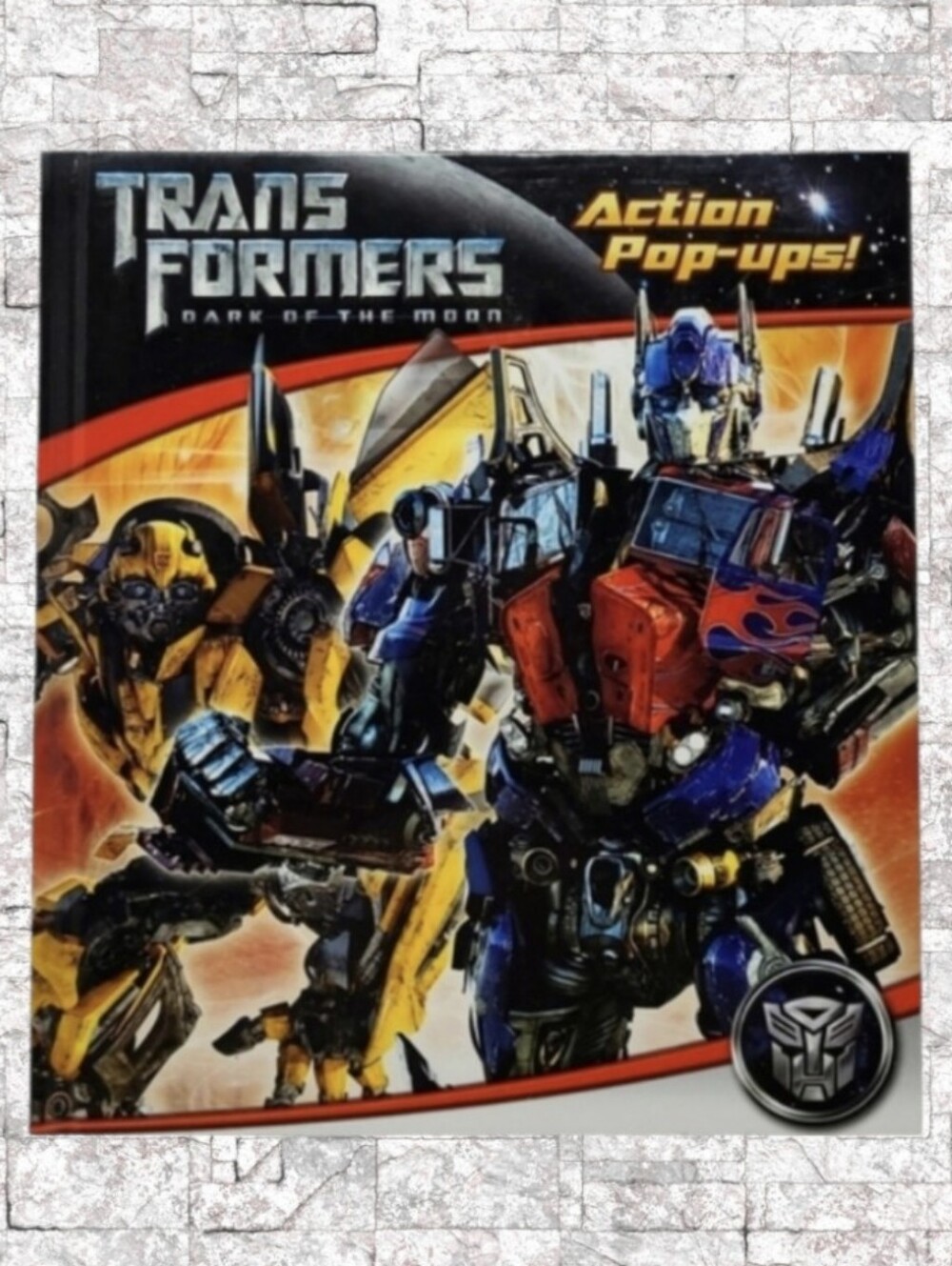 2011 HASBRO "TRANSFORMERS DARK OF THE MOON" ACTION POP-UP BOOK - READERS DIGEST